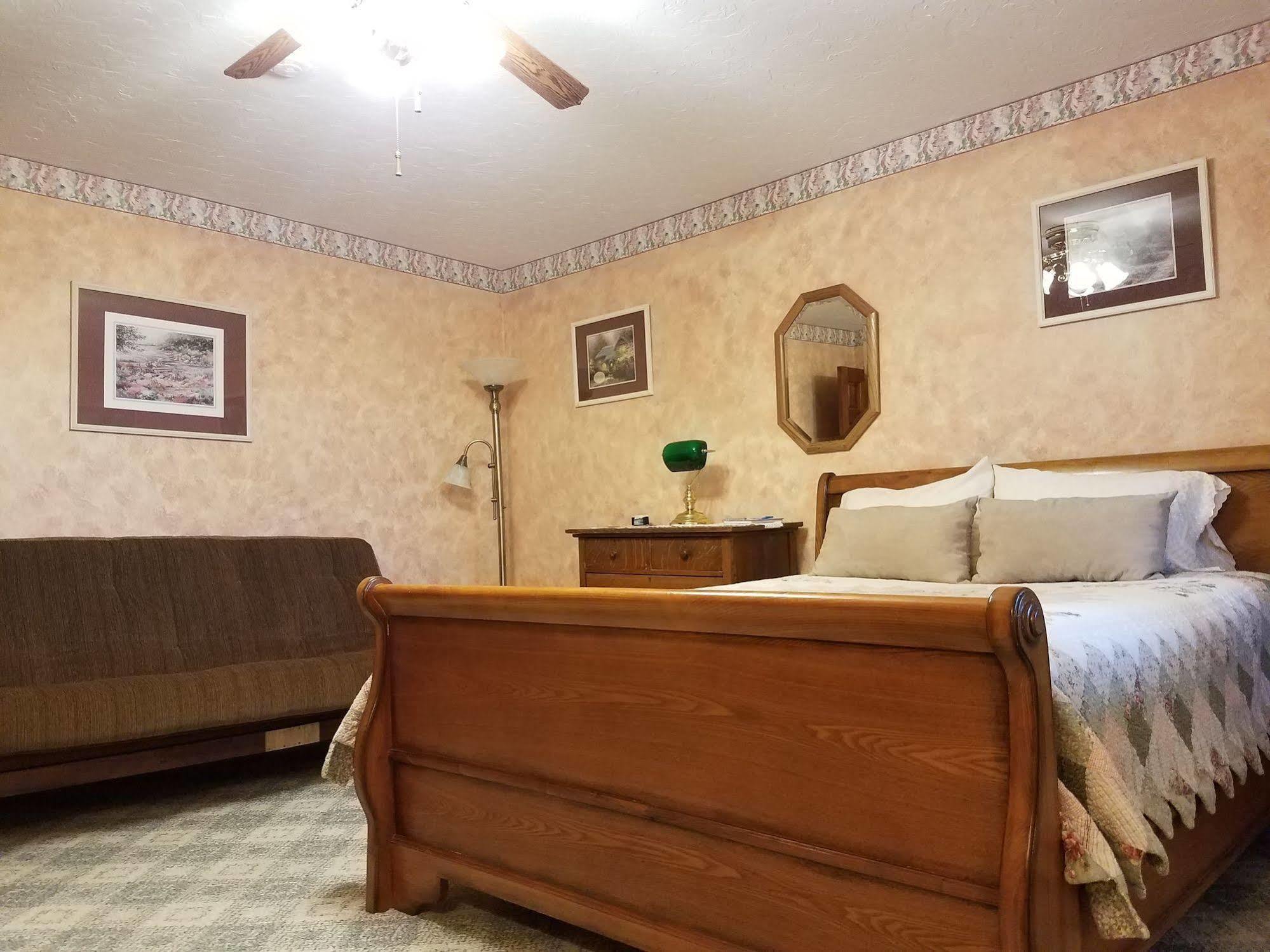 Denali Touch Of Wilderness B&B 힐리 외부 사진
